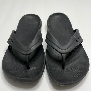 Women’s Black Thong Crocs Sandals